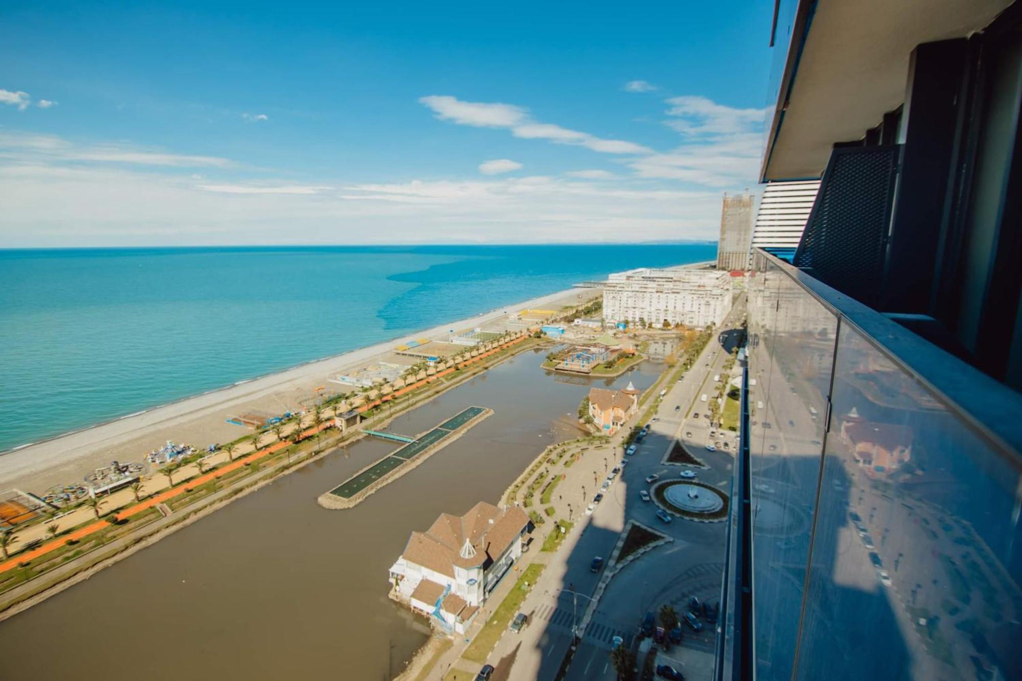 Orbi City Center Sea View Batumi Exterior photo